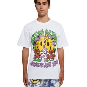 Market Men's White Smiley Beyond Space And Time Graphic T-shirt Size Medium